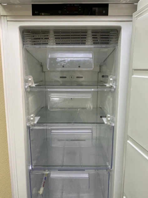 Морозильна камера Ikea FRYSA No Frost 1,8 м (20779) - зображення 3