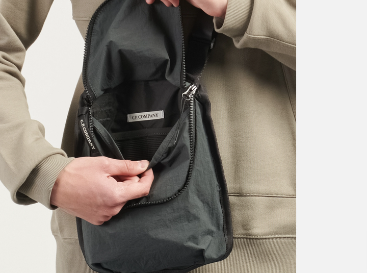 Сумка Сумка C.P. Company Plain Paper Touch Shoulder Bag 19CMAC119A 110188G 978 - изображение 3