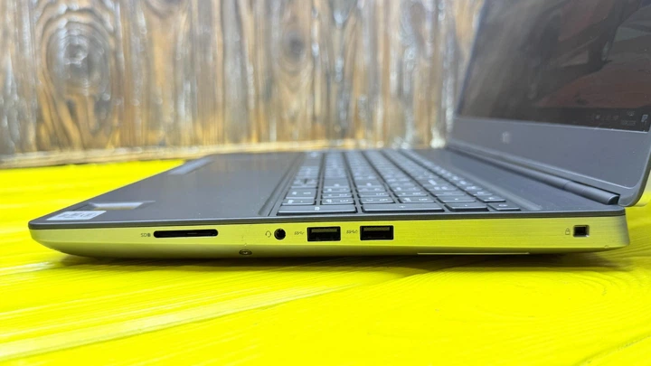 Ноутбук Dell Precision 7550 (15.6" FHD IPS,Core i9-10885H,GeForce RTX 3000 6 GB) (5925) Б/В - Фото 4 Ноутбук Dell Precision 7550 (15.6" FHD IPS,Core i9-10885H,GeForce RTX 3000 6 GB) (5925) Б/В - зображення 4