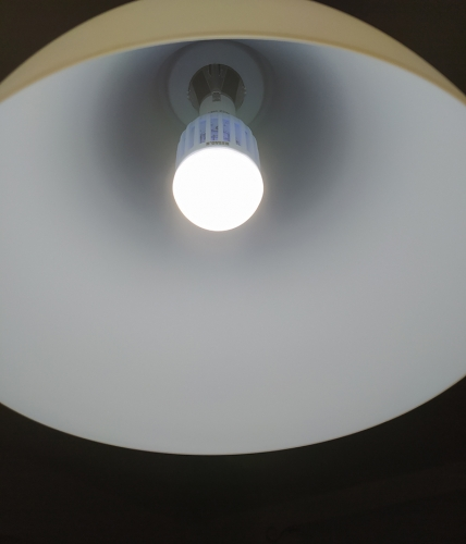 Антимоскітна світлодіодна лампочка 8Вт Е27 Noveen IKN804 LED до 40 кв. м. - зображення 3