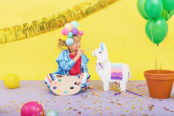 Піньята PartyDeco Лама 41 x 49.5 x 10 см (5900779132771) - зображення 4