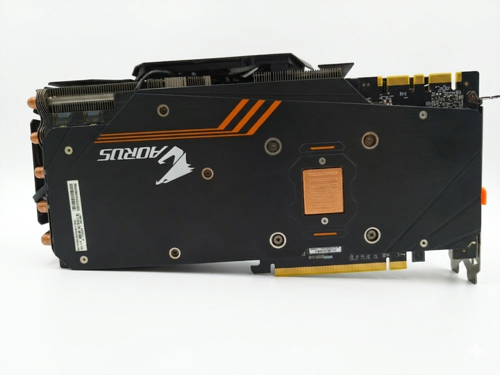 Видеокарта GIGABYTE AORUS GeForce GTX 1080 Ti 11Gb (GV-N108TAORUS-11GD) Б/У - изображение 2