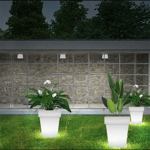 Уличный цветочный горшок на солнечной батарее с LED подсветкой: светодиодное кашпо для сада и террасы - изображение 2