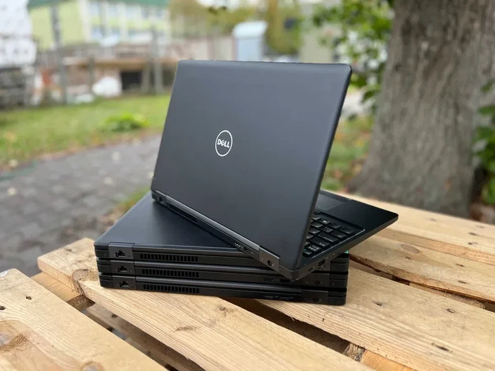 Ноутбук Dell Latitude 5580 / 15.6" (1920х1080) IPS / Intel Core i3-7100U (2 (4) ядра по 2.4 GHz) / 8 GB DDR4 / 128 GB SSD / Intel HD Graphics 620 / WebCam / Win 10 Pro - Б/В - Фото 5 Ноутбук Dell Latitude 5580 / 15.6" (1920х1080) IPS / Intel Core i3-7100U (2 (4) ядра по 2.4 GHz) / 8 GB DDR4 / 128 GB SSD / Intel HD Graphics 620 / WebCam / Win 10 Pro - Б/В - зображення 5