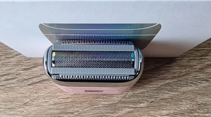Жіноча електробритва Yoose L1 Rose Gold — Преміальний дизайн та ідеальна гладкість - зображення 7