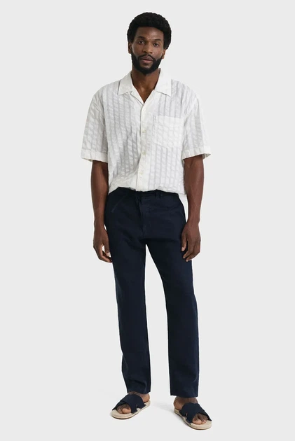 Чоловічі темно-сині лляні брюки RELAXED LINEN DS PANTS Gant M 1505272 - Фото 2 Чоловічі темно-сині лляні брюки RELAXED LINEN DS PANTS Gant M 1505272 - изображение 2