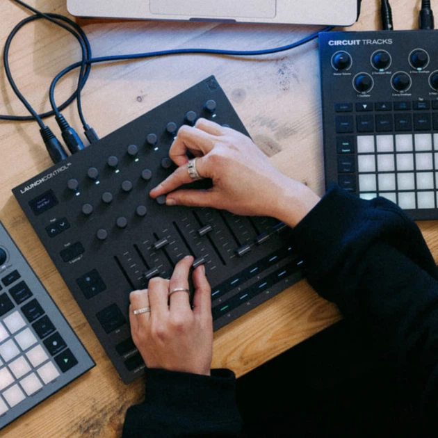 MIDI-клавіатура Novation Launch Control XL 3 - зображення 8