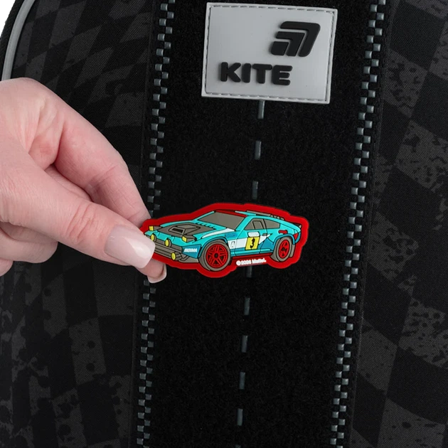 Набір: бейдж Kite Hot Wheels на липучці та підвіска 2 шт (HW26-3010) - Фото 4 Набір: бейдж Kite Hot Wheels на липучці та підвіска 2 шт (HW26-3010) - зображення 4