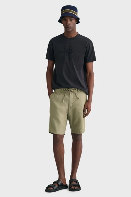 Чоловічі оливкові лляні шорти RELAXED LINEN DS Gant S 205073 - Фото 2 Чоловічі оливкові лляні шорти RELAXED LINEN DS Gant S 205073 - изображение 2