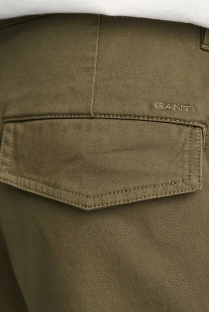 Чоловічі зелені шорти RELAXED TWILL CARGO SHORTS Gant 32 205069 - Фото 8 Чоловічі зелені шорти RELAXED TWILL CARGO SHORTS Gant 32 205069 - изображение 8