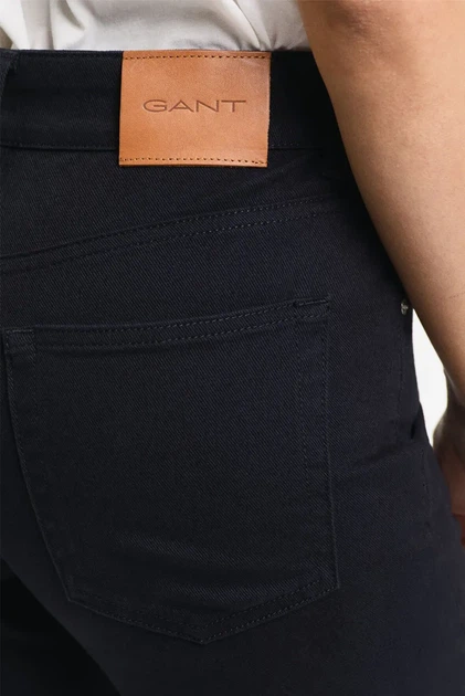 Жіночі чорні джинси BLACK SLIM FLARE Gant 28 4100238 - Фото 6 Жіночі чорні джинси BLACK SLIM FLARE Gant 28 4100238 - изображение 6