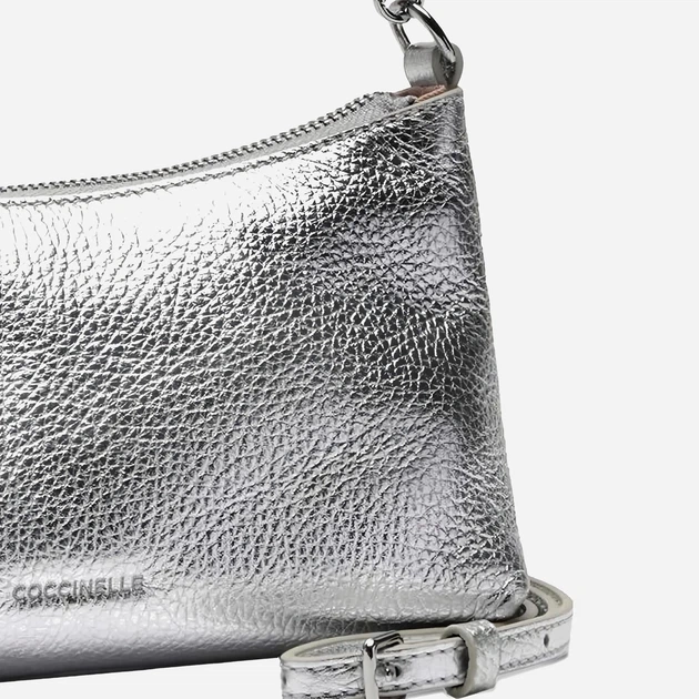 Torebka crossbody damska skórzana mała Coccinelle Auramini E5QH0550101 Y43 Srebrna (800070354312) - obraz 3