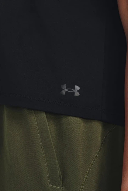 Жіноча футболка чорна Motion SS Under Armour L 1379178-001 - зображення 4