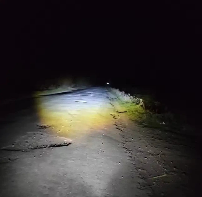 Дополнительные Led фары с кнопкой на мотоцикл, квадоцикл,электросамокат, 3 линзы, дополнительные фары 12-24V - Фото 10 Дополнительные Led фары с кнопкой на мотоцикл, квадоцикл,электросамокат, 3 линзы, дополнительные фары 12-24V - изображение 10