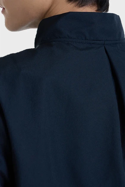 Чоловіча чорна ветровка UA STORM RUN JACKET Under Armour S 1376797-001 - Фото 5 Чоловіча чорна ветровка UA STORM RUN JACKET Under Armour S 1376797-001 - зображення 5