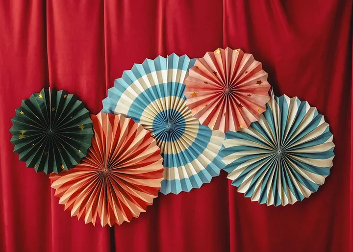 Rozety dekoracyjne PartyDeco Cyrk zestaw 5 szt 26–43 cm Mix kolorów (RPK33) (5904555070349) - obraz 3