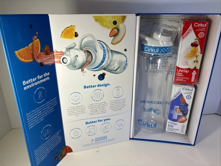 Стартовий набір Cirkul Starter Kit пляшка 650 мл + 2 смаків - Фото 4 Стартовий набір Cirkul Starter Kit пляшка 650 мл + 2 смаків - зображення 4