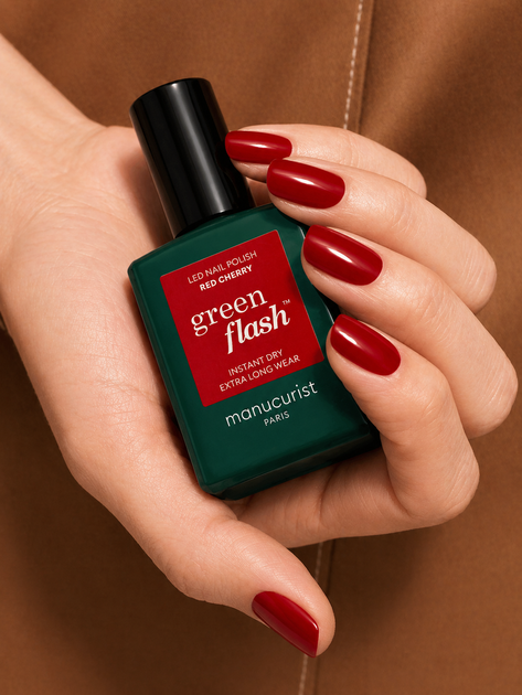Лак для ногтей красный LED Manucurist Green Flash Red Cherry лед вместо гель лак вишневый - изображение 2