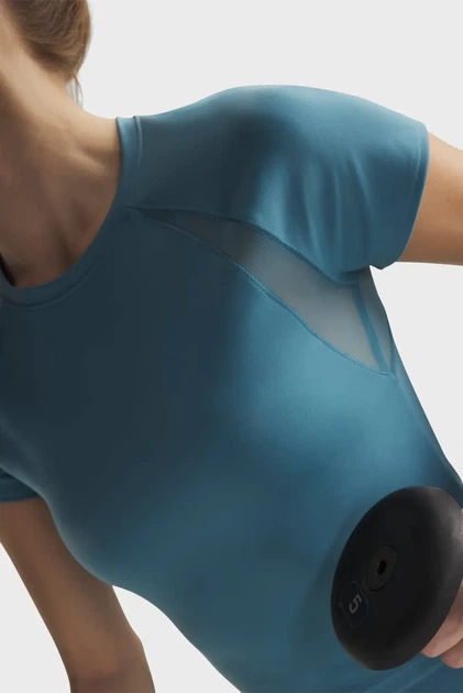 Жіноча блакитна футболка Motion Mesh SS Under Armour SM 6011045-466 - Фото 3 Жіноча блакитна футболка Motion Mesh SS Under Armour SM 6011045-466 - зображення 3