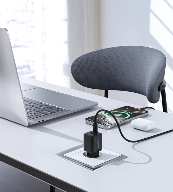 Мережевий зарядний пристрій Choetech (USB-C+USB-A) Black (PD5012-EU-BK) - Фото 8 Мережевий зарядний пристрій Choetech (USB-C+USB-A) Black (PD5012-EU-BK) - зображення 8