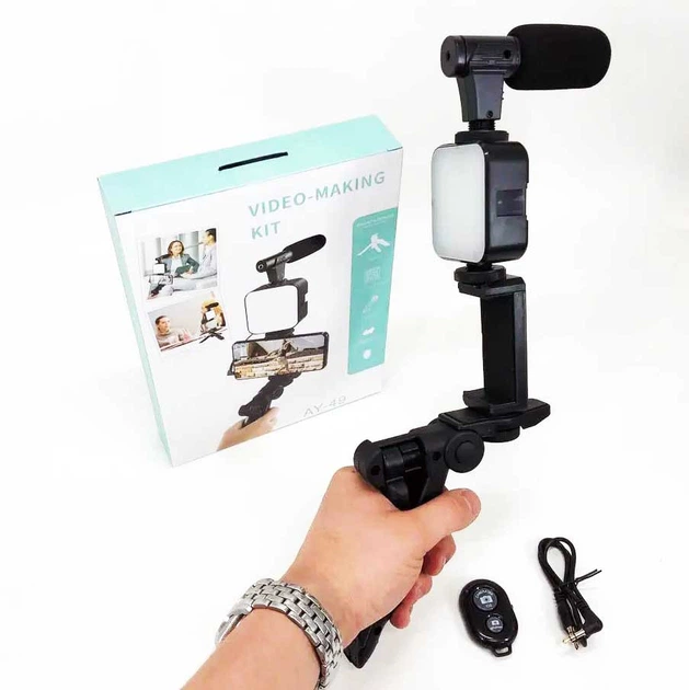 Набор блогера 4 в 1 для съемки видео фото стриминга видеоблога тикток Video Making Kit AY-49 микрофон подсветка трипод держатель смартфона Bluetooth кнопка универсальный комплект для YouTube Instagram записи звука освещения стабилизации - Фото 10 Набор блогера 4 в 1 для съемки видео фото стриминга видеоблога тикток Video Making Kit AY-49 микрофон подсветка трипод держатель смартфона Bluetooth кнопка универсальный комплект для YouTube Instagram записи звука освещения стабилизации - изображение 10