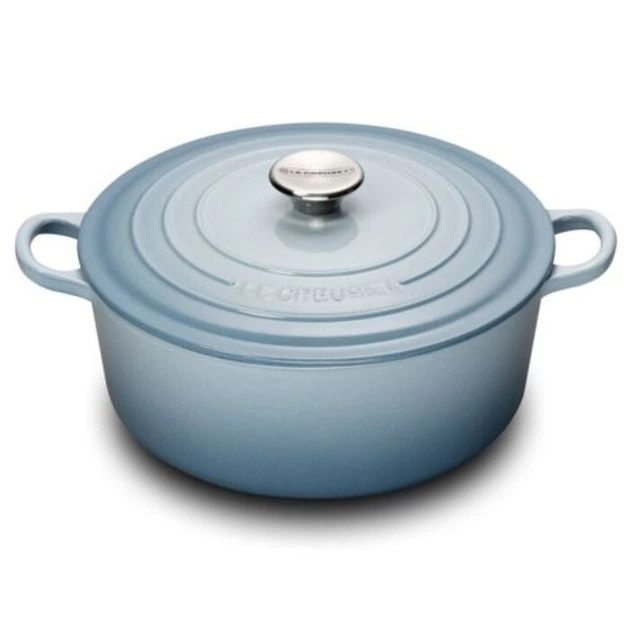 Кастрюля / жаровня с крышкой, 22 см, светло-голубая Le Creuset - Фото 1 Кастрюля / жаровня с крышкой, 22 см, светло-голубая Le Creuset - изображение 1