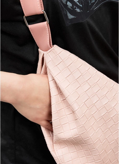 Женская сумка Хобо из структурированной экокожи SAMBAG Пудровый (5501050528) - Фото 3 Женская сумка Хобо из структурированной экокожи SAMBAG Пудровый (5501050528) - изображение 3