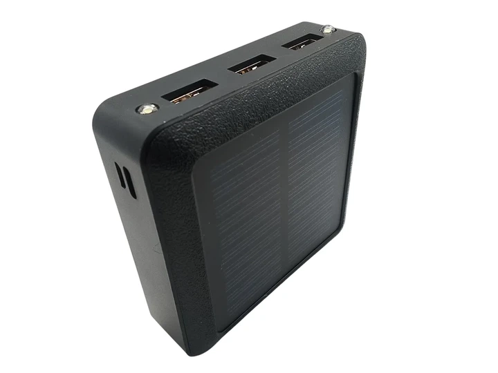 Повербанк 10000 мА·год із сонячною панеллю, 3 USB, ліхтарик, Power Bank для телефона - зображення 2