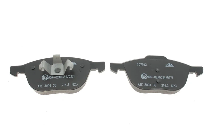 Колодки гальмові ATE 13046071932 Volvo S40, V50, C70, V40, C30; Ford Transit, Connect, C-Max, Focus, Kuga, Ecosport; Mazda 3, 5 BPYK3323ZA, B4YB3323Z, 1223682 - зображення 3