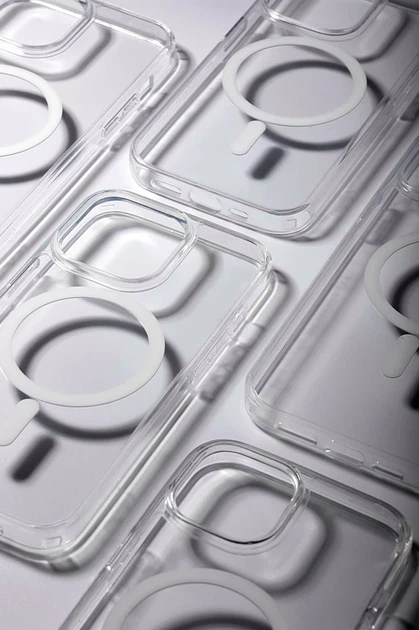 Чехол Spigen Ultra Hybrid с MagSafe для iPhone 17 прозрачный силиконовый с защитой камеры - Фото 7 Чехол Spigen Ultra Hybrid с MagSafe для iPhone 17 прозрачный силиконовый с защитой камеры - изображение 7