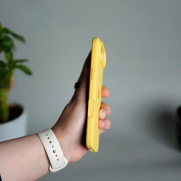Чехол силиконовый Full Cover для iPhone 17 Air защитный с максимальной защитой Canary Yellow - Фото 5 Чехол силиконовый Full Cover для iPhone 17 Air защитный с максимальной защитой Canary Yellow - зображення 5