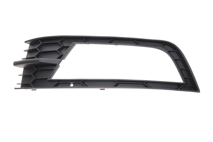 Вставка бампера правая под противотуманную фару Skoda Octavia III 12-20 DPA 88071807702 - Фото 1 Вставка бампера правая под противотуманную фару Skoda Octavia III 12-20 DPA 88071807702 - изображение 1