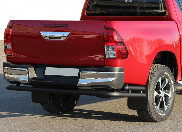 Задня дуга AK005-2 Black (нерж.) для Toyota Hilux 2015- рр - Фото 3 Задня дуга AK005-2 Black (нерж.) для Toyota Hilux 2015- рр - зображення 3