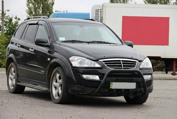 Кенгурятник WT004 Черный (Нержавейка) для SsangYong Action 2005-2018 гг - изображение 3