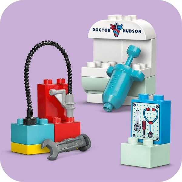 Конструктор LEGO Duplo Disney Візит МакКвіна в гараж Дока (10456) - изображение 2