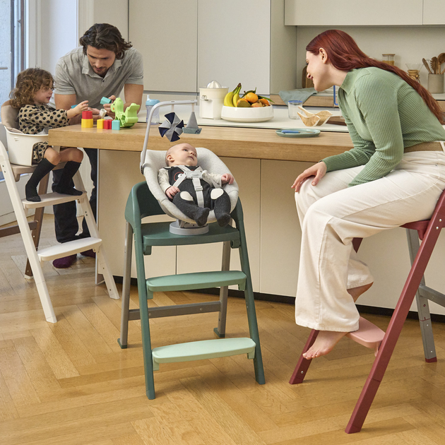 Стульчик для кормления 3 в 1 Chicco Crescendo Up, цвет мятный (87046.71) - Фото 2 Стульчик для кормления 3 в 1 Chicco Crescendo Up, цвет мятный (87046.71) - изображение 2
