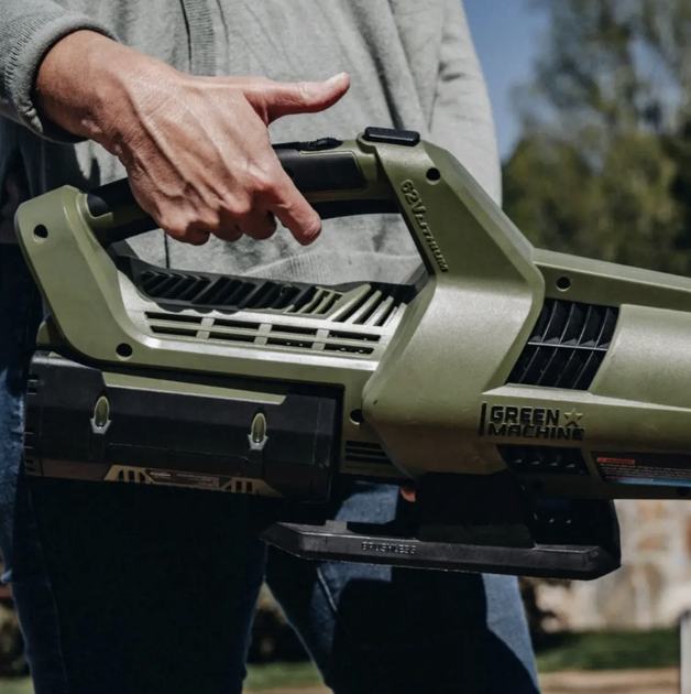 Аккумуляторная воздуходувка Green Machine GMLB6202 - изображение 6