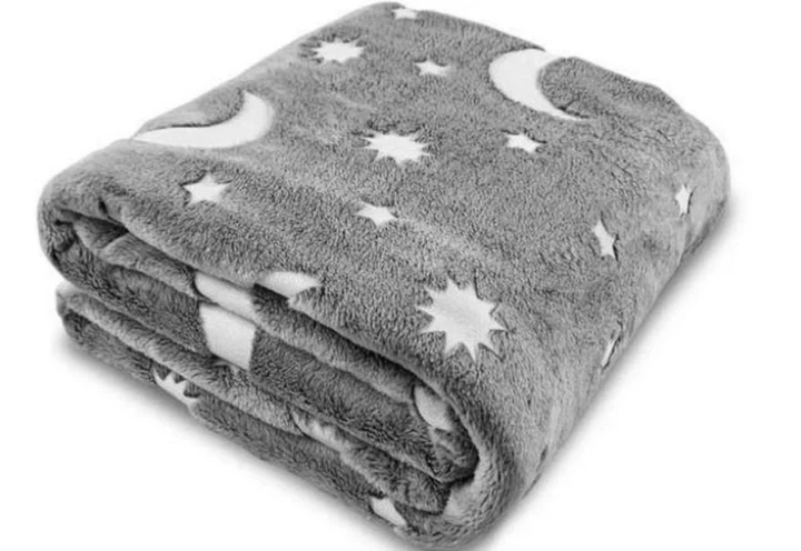 Детский плед покрывало 160х125см плюшевый светящийся в темноте Magic Blanket - Фото 2 Детский плед покрывало 160х125см плюшевый светящийся в темноте Magic Blanket - изображение 2