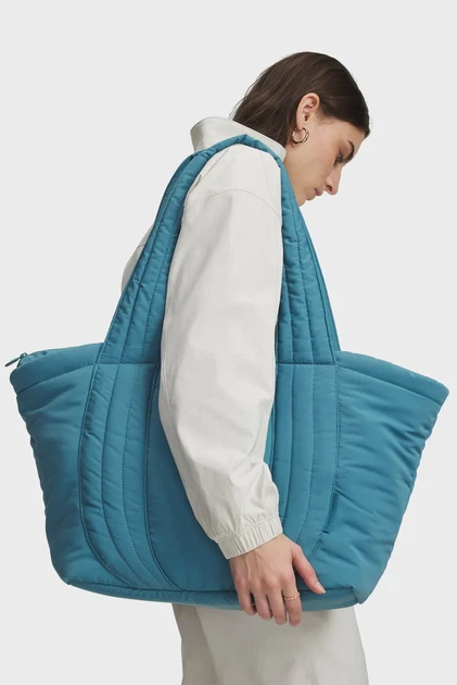 Жіноча блакитна спортивна сумка UA Studio Soft Tote-BLU Under Armour OSFM 6009578-466 - Фото 2 Жіноча блакитна спортивна сумка UA Studio Soft Tote-BLU Under Armour OSFM 6009578-466 - изображение 2