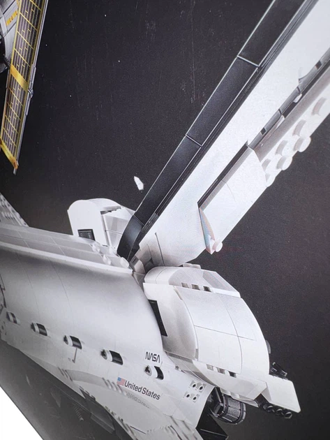 Конструктор LEGO Creator Expert Космічний шатл Діскавері NASA 2354 деталі (10283) (955555917315424) - Уцінка - зображення 2