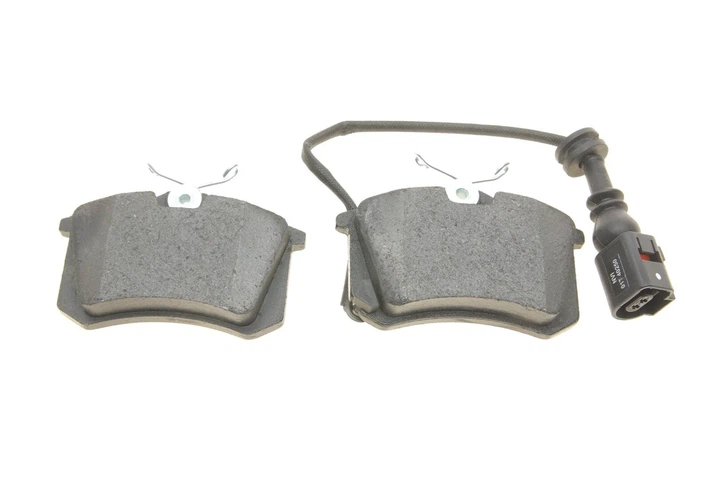 Колодки гальмові Delphi LP1815 Skoda Fabia, Roomster, Yeti; Seat Ibiza, Toledo, Cordoba, Leon; Volkswagen Polo, Caddy, Golf, EOS, Bora, Scirocco; Audi A3, TT 1J0698451, 1J0698451J, 1J0698451S - зображення 5