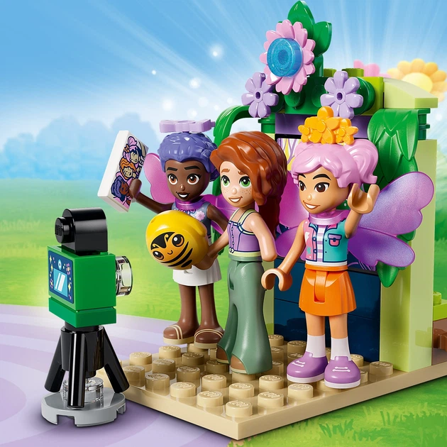 Конструктор LEGO Friends Карусель із квітами й чашками та казкова фотобудка 321 деталь (42702) - зображення 5