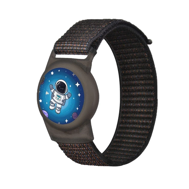 Чехол Hurtel для Apple AirTag для детей с нейлоновым ремешком на руку Astronaut Black (5907769384110) - Фото 1 Чехол Hurtel для Apple AirTag для детей с нейлоновым ремешком на руку Astronaut Black (5907769384110) - изображение 1