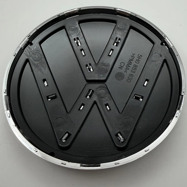 Емблема знак VW задня GOLF 8 гольф багажник passat B8 5h0853630 110 мм - зображення 2