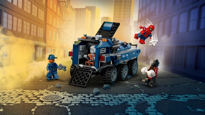 Конструктор LEGO Super Heroes Переслідування Людиною-Павуком машини для перевезення злочинців 367 деталей (76349) - Фото 3 Конструктор LEGO Super Heroes Переслідування Людиною-Павуком машини для перевезення злочинців 367 деталей (76349) - зображення 3