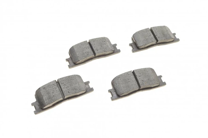Гальмівні колодки BOSCH 0986494359 Toyota Camry; Lexus ES; Nissan Leaf; Chery Amulet 04466YZZAN, V9118B034, V91188B034 - зображення 4