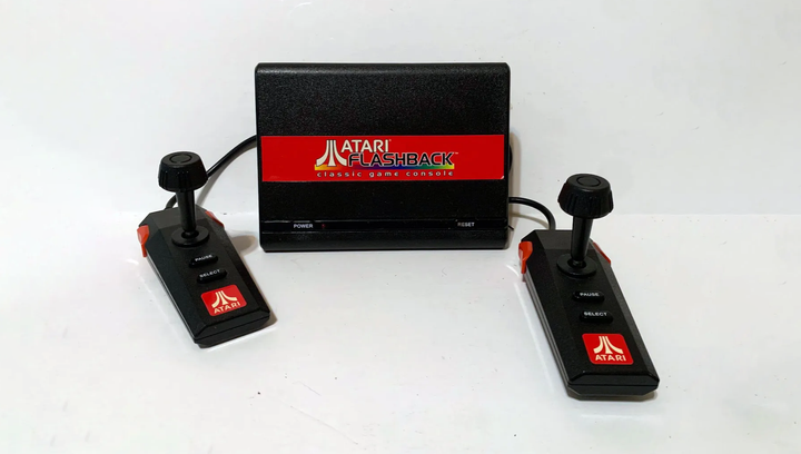 Консоль Atari 2600 7800 Flashback Black + 20 Встроенных Игр + Коробка Б/У - Фото 4 Консоль Atari 2600 7800 Flashback Black + 20 Встроенных Игр + Коробка Б/У - изображение 4