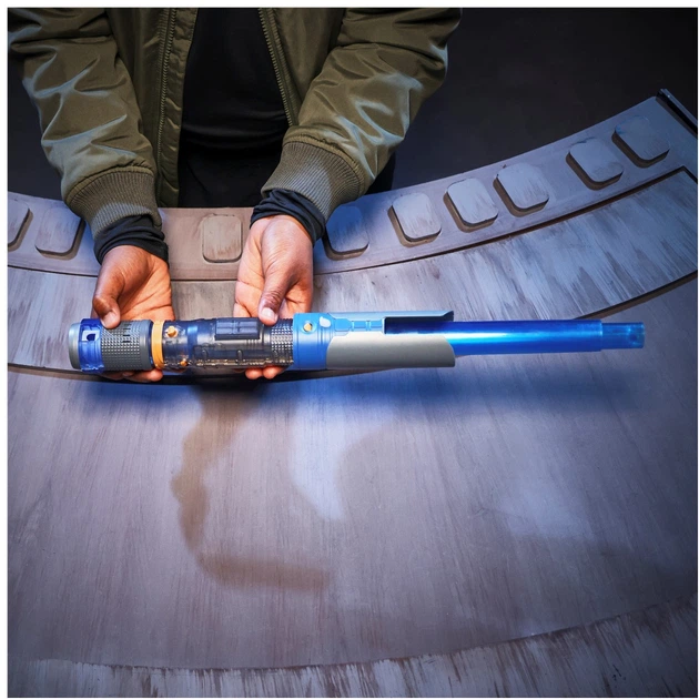 Меч світловий Hasbro Disney Star Wars: Kyber Core Power The Force - Cal Kestis Lightsaber Forge (G1570) (5010996284150) - Фото 7 Меч світловий Hasbro Disney Star Wars: Kyber Core Power The Force - Cal Kestis Lightsaber Forge (G1570) (5010996284150) - зображення 7