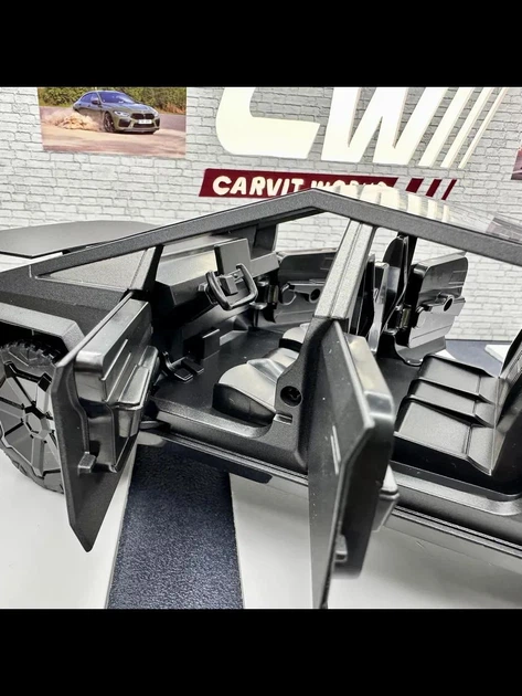 Колекційна металева лита модель автомобіля Tesla CyberTruck зі світлом, звуком чорна 1:24 - зображення 6
