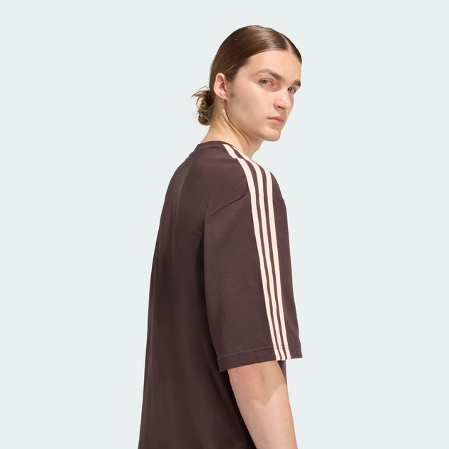 Мужская футболка ADICOLOR 3-STRIPES OVERSIZED adidas KE2905 (XL) коричневый (4068805030062) - Фото 3 Мужская футболка ADICOLOR 3-STRIPES OVERSIZED adidas KE2905 (XL) коричневый (4068805030062) - изображение 3